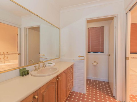 Chalet De Neige - Holiday Find 1