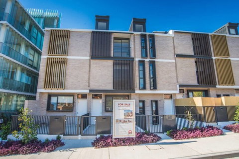 Lovely & Luxurious Townhouse In Zetland - Holiday Find 1