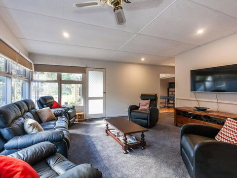 OCEANS 12 ANGLESEA - Holiday Find 6