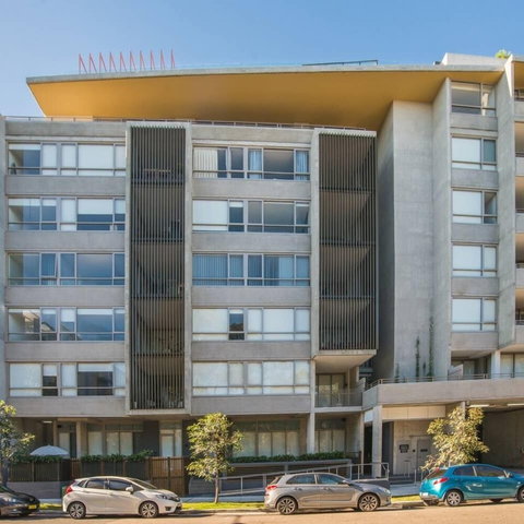 Roseberry Apartment For Travelling Couple In Green Square - Holiday Find 0