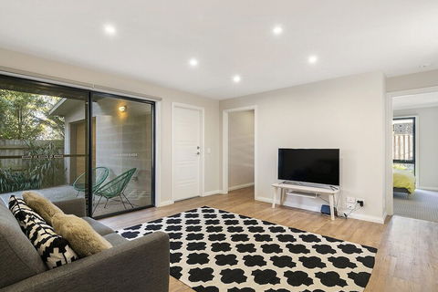 Summer Breeze Free Wifi & Netflix Inlet Side Central Location - Holiday Find 3