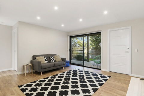 Summer Breeze Free Wifi & Netflix Inlet Side Central Location - Holiday Find 2