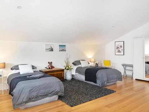 Hardigreen Park Spacious With Tennis Court - Holiday Find 6