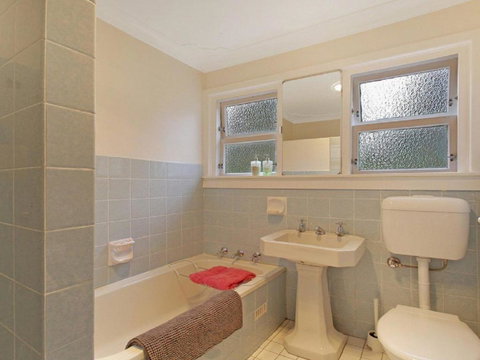 Number 12 July Special 3 Nights For Price Of 2 - Holiday Find 5