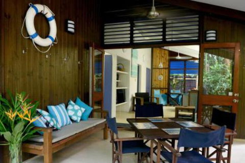 Driftwood - Holiday Find 0