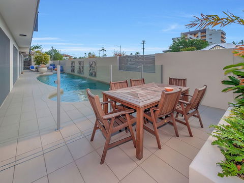 Superior Luxury Apartment In The City - Holiday Find 3