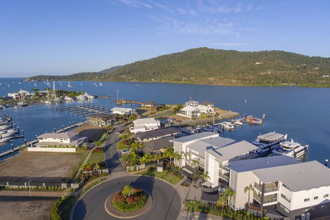 Harbour Cove - Holiday Find 1