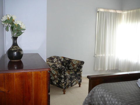 BEACHPOINT COTTAGE - Holiday Find 6