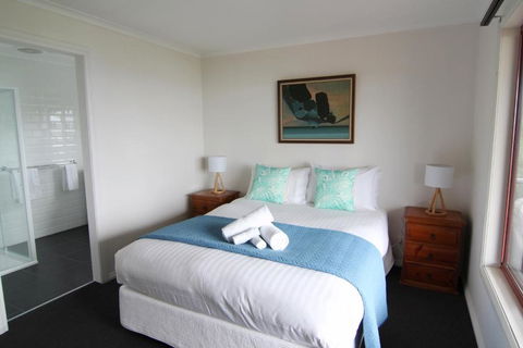 DOLPHIN LOOKOUT COTTAGE Amazing Views Of The Bay Of Fires - Holiday Find 2