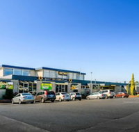 Top of the Town Hotel Motel - Holiday Find