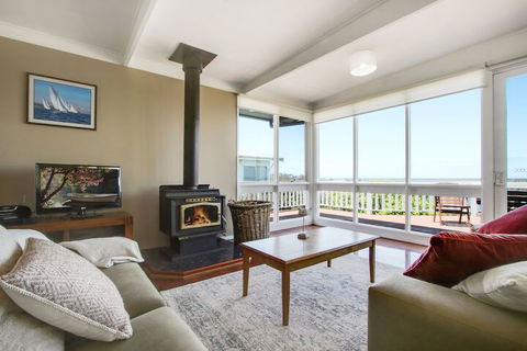 Metung Lake House - Holiday Find 2