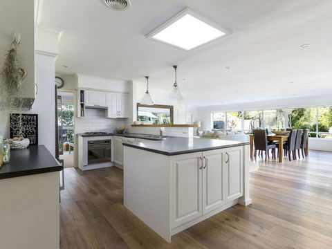 ALLAMBEA MOUNT ELIZA - Holiday Find 2