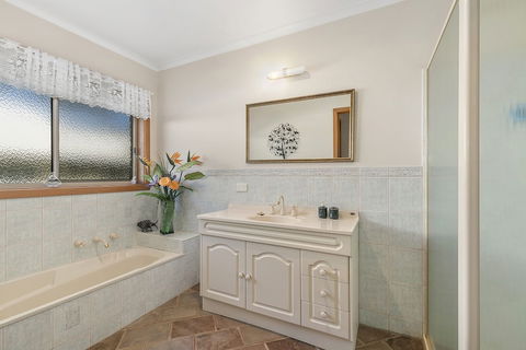 Peaceful Retreat Surf Side PET Friendly - Holiday Find 0