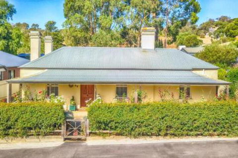 Captain Roddas Cottage - Holiday Find 0