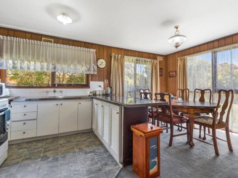 Raymond Cottage - Holiday Find 3