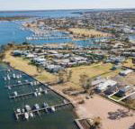 Captains Hideaway Jetty Berth  Pet Friendly - Holiday Find