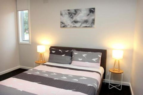 Murrays Place On Pakenham - Holiday Find 6