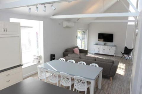 Murrays Place On Pakenham - Holiday Find 2