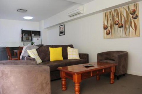 Hibernian Hotel - Holiday Find 6