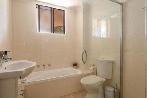 20 Booneroo â€“ Walk To The Beach - Holiday Find 2