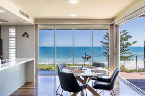 ULTIMA At The Bay Glenelg Absolute Beachfront - Holiday Find 0