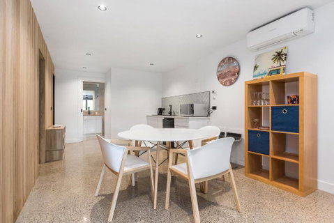 Chic Beach Studio - Holiday Find 4