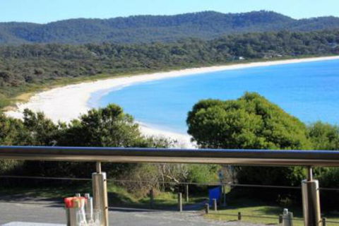 BAY Of FIRES BEACH SHACK Ocean Views From A Modern Beachhouse - Holiday Find 6