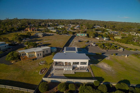 Nautilus Bay Of Fires - Holiday Find 1