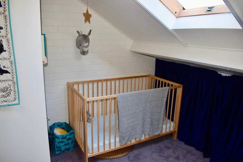 Charming Cottage With Leafy Courtyard - Holiday Find 1