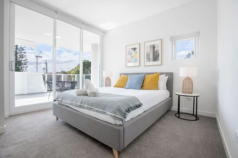 Wow Southport Apartment Near Light Rail Station - Holiday Find 4