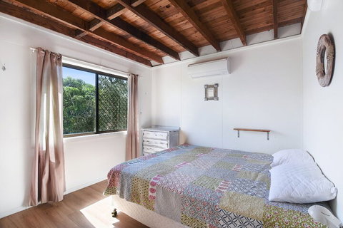 Chalet By The Sea, 10 Pelican Street, Peregian Beach - Holiday Find 6