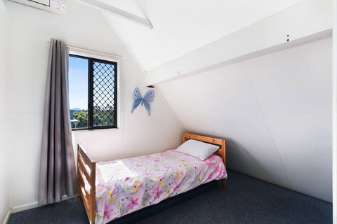 Chalet By The Sea, 10 Pelican Street, Peregian Beach - Holiday Find 5