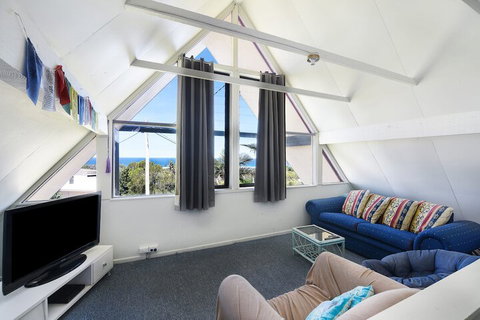 Chalet By The Sea, 10 Pelican Street, Peregian Beach - Holiday Find 3