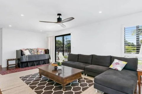 Spacious 2 Bedroom Townhouse In Southport - Holiday Find 4