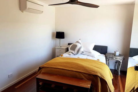 Spacious 2 Bedroom Townhouse In Southport - Holiday Find 3
