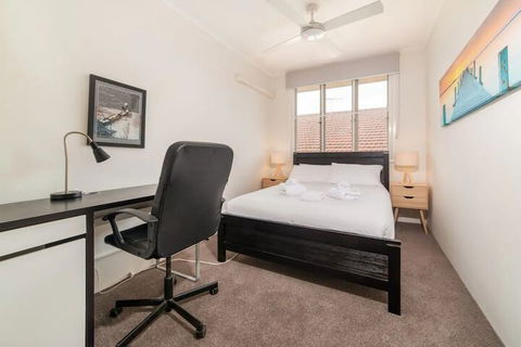 Peaceful 3 Bedroom Apartment In Ascot - Holiday Find 7