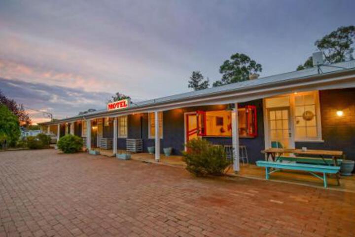 Cudal NSW Holiday Find
