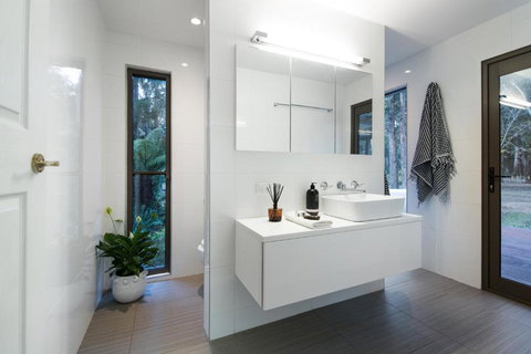 Lorien - Holiday Find 4