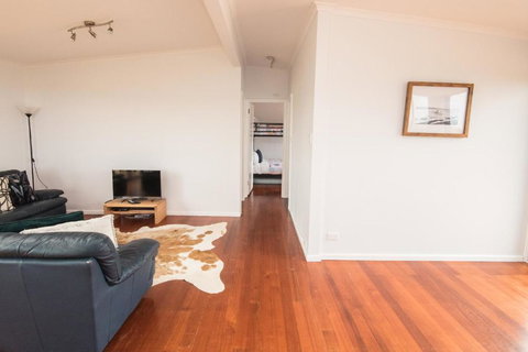 Ocean View Getaway - Holiday Find 2