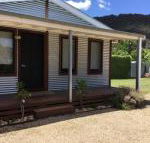 Rail Trail Cottage - Holiday Find