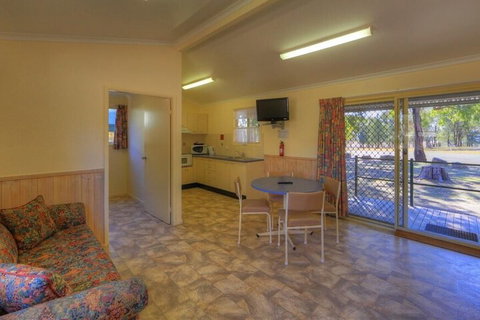 Reflections Holiday Parks Copeton Waters - Holiday Find 4