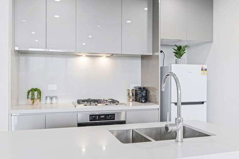 HomeHotel Extreme Luxury Apt Next To Mall & Train - Holiday Find 7