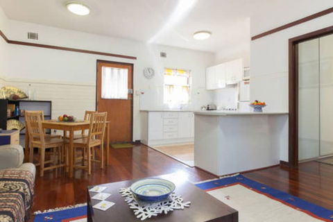 B4 Apartment Close To Perth UWA - Holiday Find 1