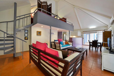 Osprey Holiday Village Unit 112 Vibrant 3 Bedroom Holiday Villa With A Pool In The Complex - Holiday Find 6