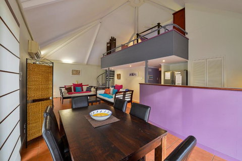 Osprey Holiday Village Unit 112 Vibrant 3 Bedroom Holiday Villa With A Pool In The Complex - Holiday Find 2