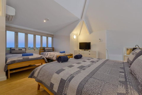 Osprey Holiday Village Unit 106 Trendy 3 Bedroom Holiday Villa With A Pool In The Complex - Holiday Find 4