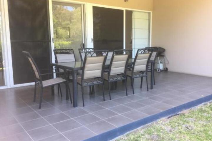 Blaxland QLD Holiday Find