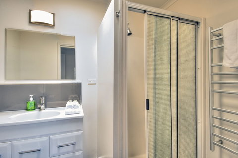 Harbour Master - Holiday Find 3