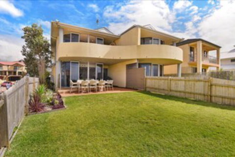 JoeAnne At Blue Bay Absolute Beachfront - Holiday Find 1