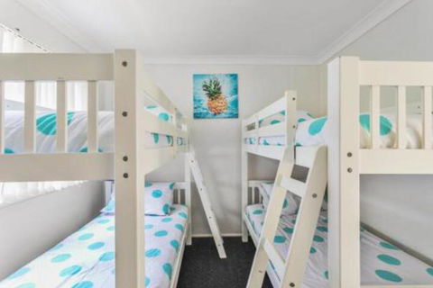 MOLLYMOOK BEACH COTTAGE - Holiday Find 2